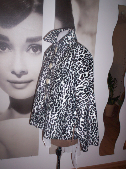 Suche Haarkünstler -Nagelstylist -Kosmetikerin - Stellenmarkt - 